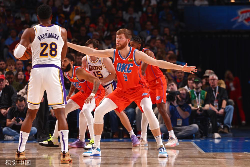 员因其出色 员因其出色